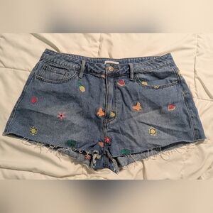 Embroidered fruit denim shorts Medium